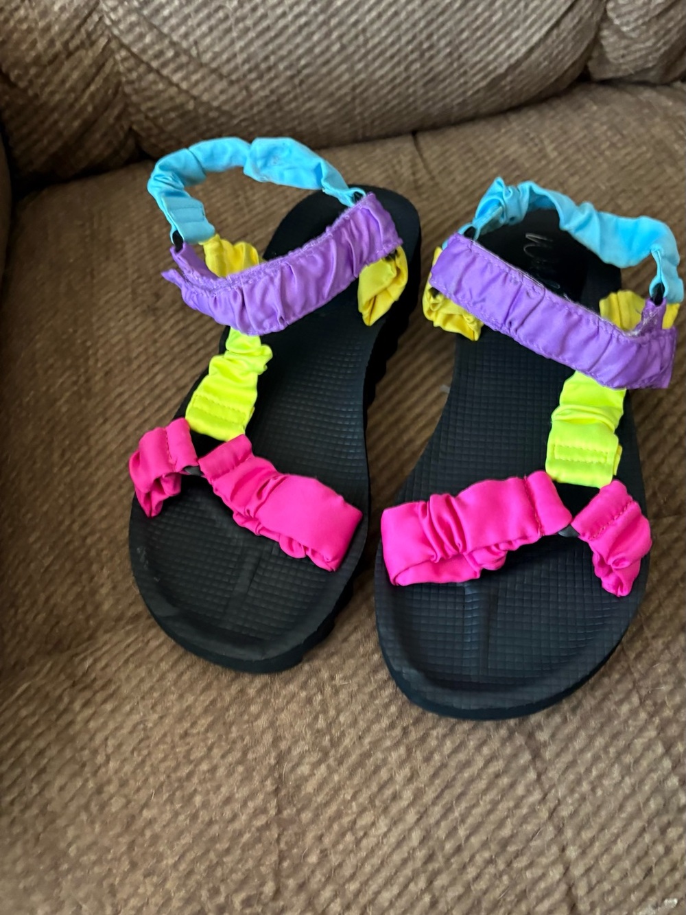 Wild Pair Women's Multicolor Fabric Sandals -  Pink and light green  Size 9.5